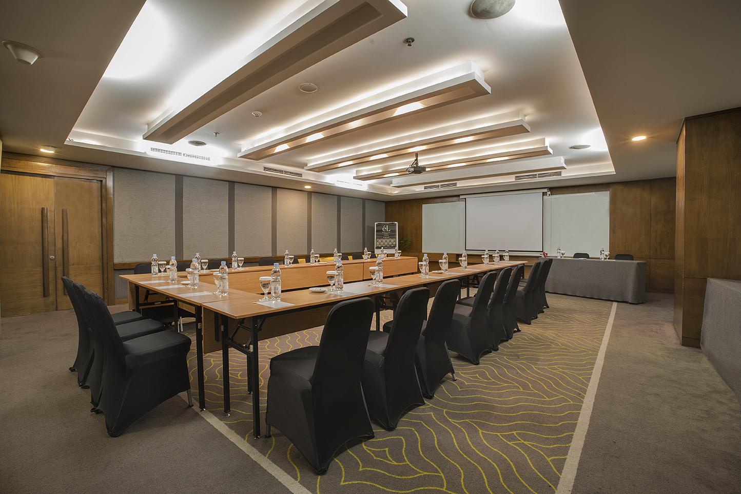 El Hotel Jakarta Eksteriør bilde