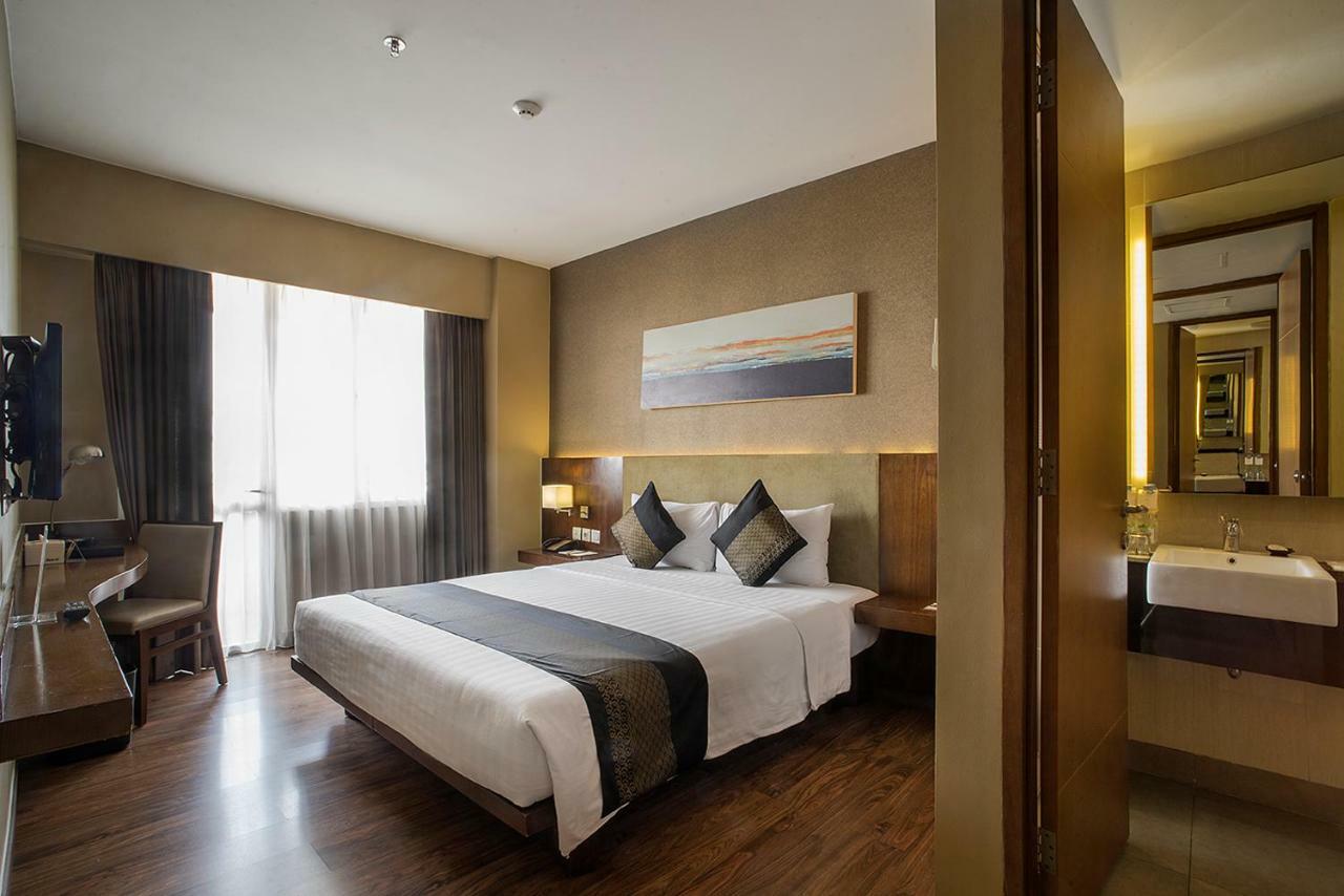 El Hotel Jakarta Eksteriør bilde