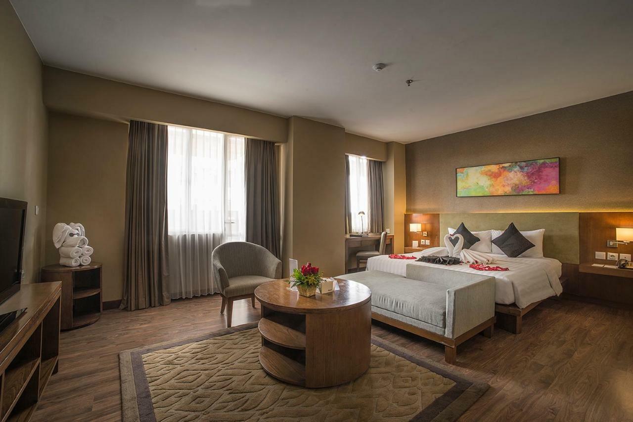 El Hotel Jakarta Eksteriør bilde